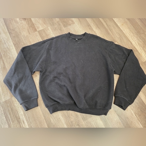 SKIMS cropped Black Crewneck Sweater Sweatshirt Cotton M Nwot Loungewear Y2K - Picture 15 of 15